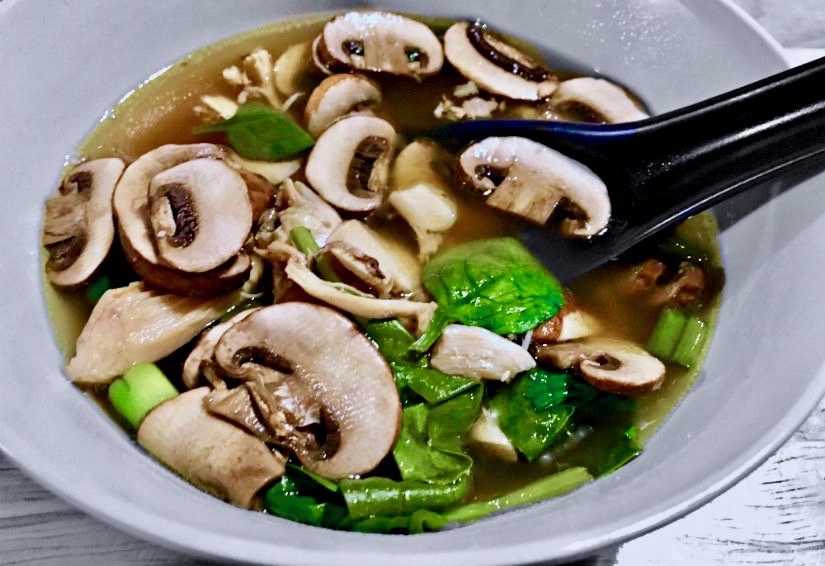 Chinese Mushroom Chicken Soup